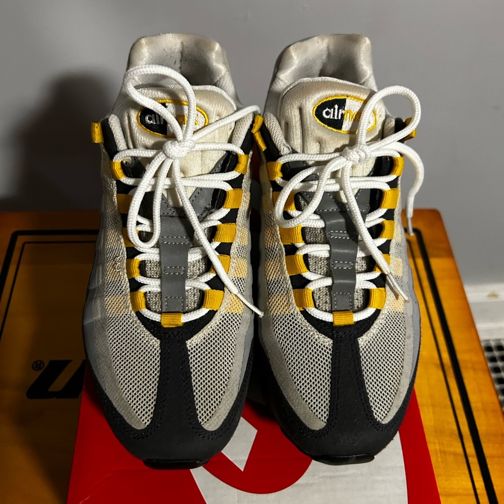 Nike air max 95 size 8